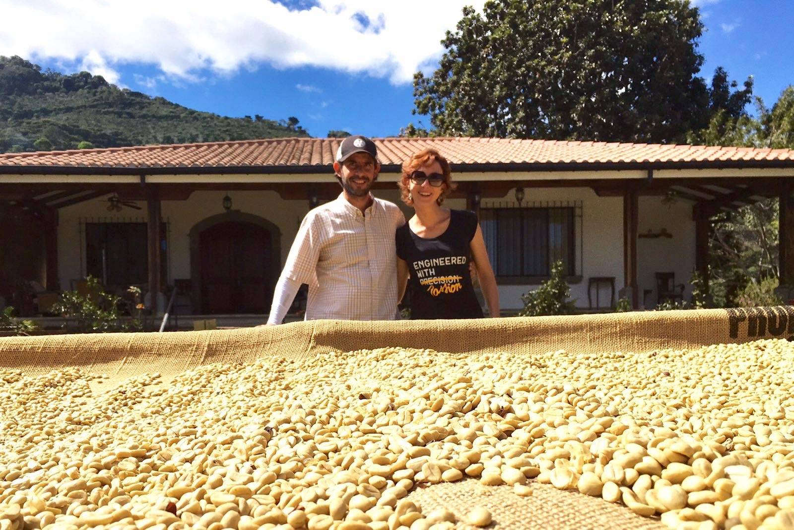 I nostri giorni in piantagione, riportare il caffè naturale a El Salvador